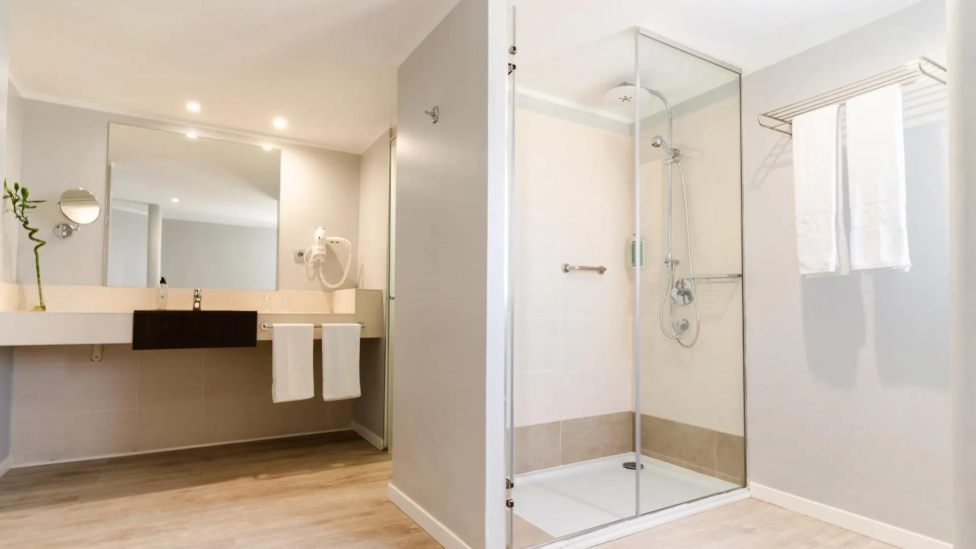 Hotel Hovima Costa Adeje - For Cool Adults
